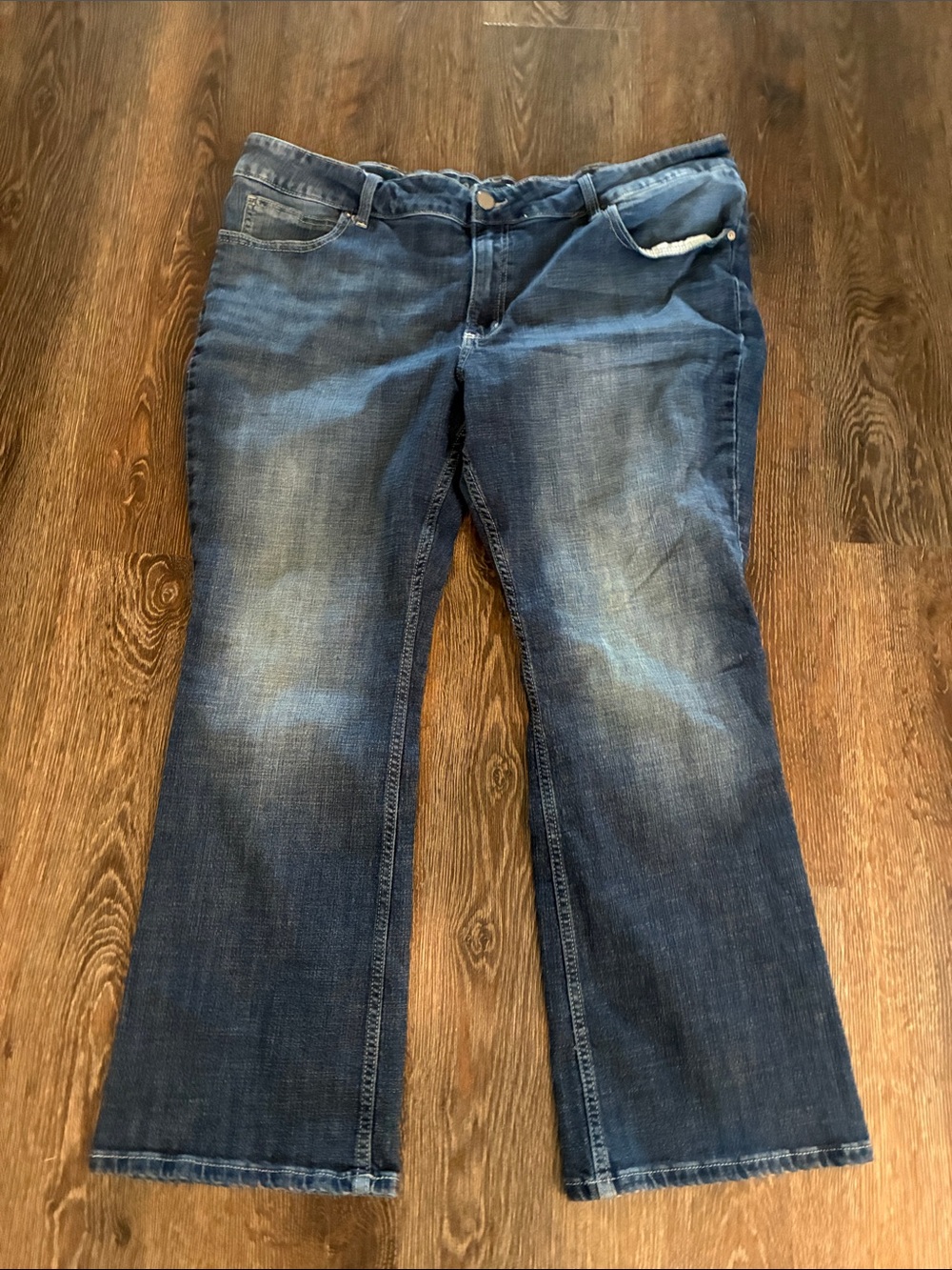 Wrangler Women's Boot Cut Jeans in Washed Blue